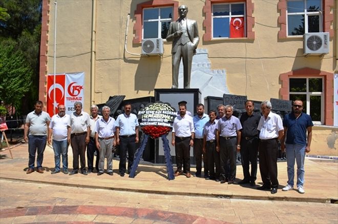 CHP 15 Temmuz Şehitleri Anısına Atatürk Anıtına Çelenk Bıraktı