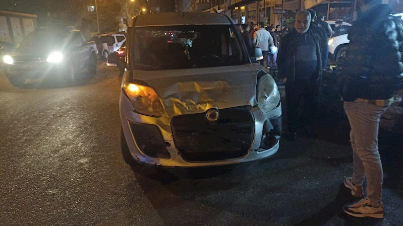 Otomobil manava daldı 1 kişi yaralandı